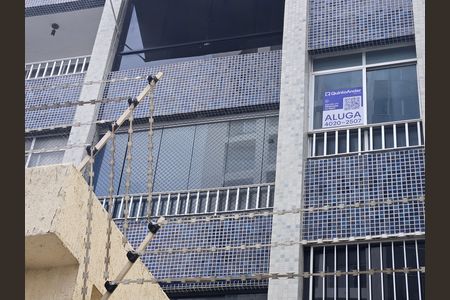 plaquimha instalada de apartamento para alugar com 3 quartos, 120m² em Pituba, Salvador
