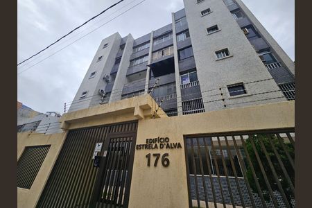 Fachada de apartamento para alugar com 3 quartos, 120m² em Pituba, Salvador