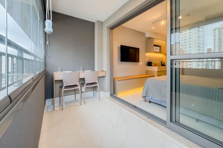 Studio para alugar com 29m², 1 quarto e sem vagaVaranda