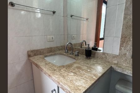 Apartamento para alugar com 110m², 2 quartos e 2 vagas Apartamento para alugar com 110m², 2 quartos e 2 vagasBanheiro da Suíte