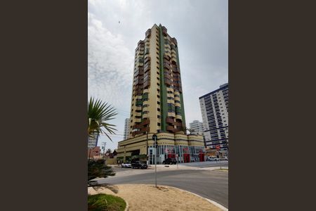 Apartamento para alugar com 86m², 3 quartos e 2 vagas Apartamento para alugar com 86m², 3 quartos e 2 vagasFachada