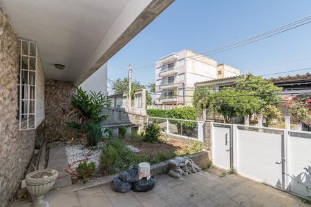 Casa à venda com 240m², 4 quartos e 4 vagasVaranda