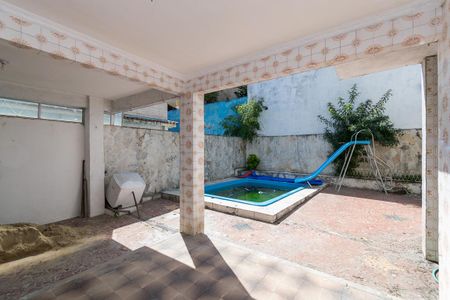 Casa à venda com 240m², 4 quartos e 4 vagasÁrea de Serviço