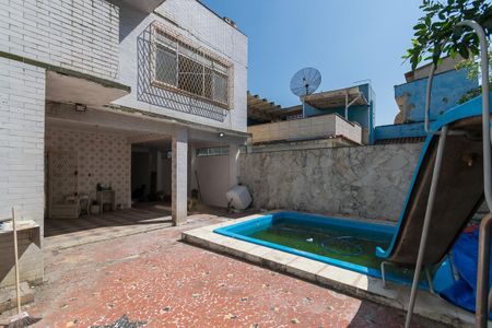 Casa à venda com 240m², 4 quartos e 4 vagasVaranda dos fundos