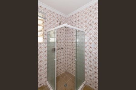 Casa à venda com 240m², 4 quartos e 4 vagasBanheiro Social