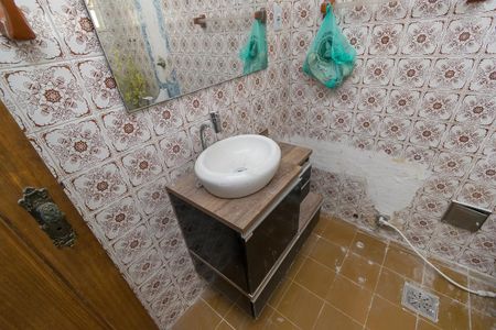 Casa à venda com 240m², 4 quartos e 4 vagasBanheiro Social