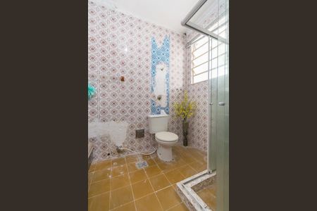 Casa à venda com 240m², 4 quartos e 4 vagasBanheiro Social