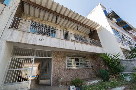 Casa à venda com 240m², 4 quartos e 4 vagasVaranda