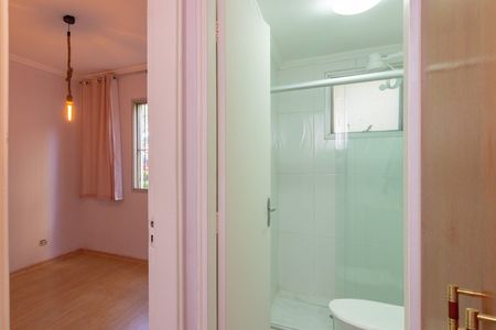 Banheiro de apartamento para alugar com 1 quarto, 40m² em Anhanguera, São Paulo