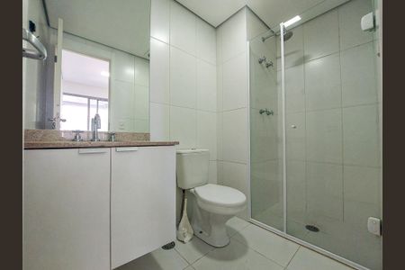 Banheiro da Suíte de apartamento para alugar com 1 quarto, 53m² em Santo Amaro, São Paulo