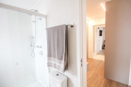 Apartamento à venda com 130m², 3 quartos e 2 vagas Apartamento à venda com 130m², 3 quartos e 2 vagasBanheiro 2 - Quarto Suite 1