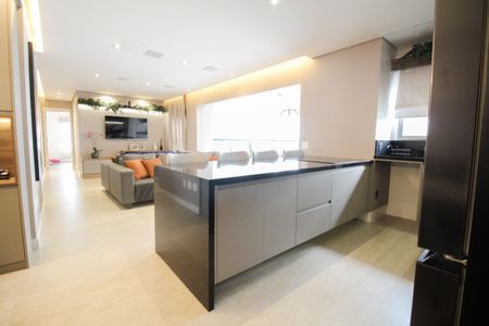 Apartamento à venda com 130m², 3 quartos e 2 vagas Apartamento à venda com 130m², 3 quartos e 2 vagasCozinha