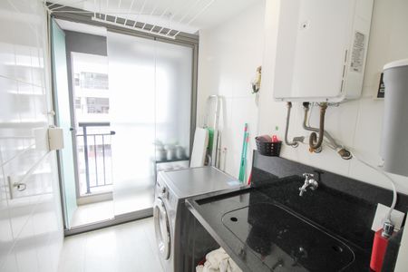 Apartamento à venda com 130m², 3 quartos e 2 vagas Apartamento à venda com 130m², 3 quartos e 2 vagasÁrea de Serviço