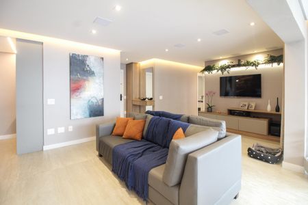 Apartamento à venda com 130m², 3 quartos e 2 vagas Apartamento à venda com 130m², 3 quartos e 2 vagasSala