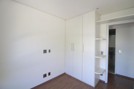 Apartamento para alugar com 69m², 2 quartos e 2 vagasQuarto