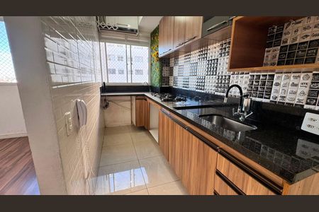 Cozinha de apartamento para alugar com 2 quartos, 42m² em Jardim do Lago, Osasco