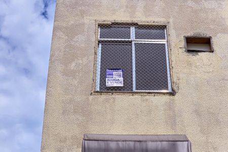 Apartamento à venda com 53m², 2 quartos e sem vagaFachada do bloco com placa