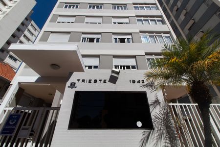 Apartamento para alugar com 133m², 3 quartos e 1 vagaFachada