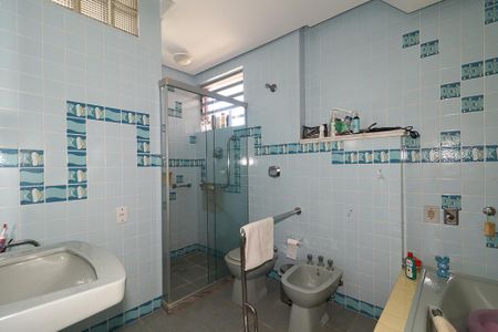 Casa à venda com 459m², 3 quartos e 3 vagasBanheiro Social