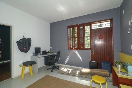 Casa à venda com 459m², 3 quartos e 3 vagasQuarto Suíte