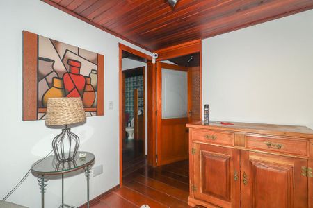 Casa à venda com 459m², 3 quartos e 3 vagasEspaço entre quartos