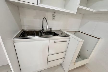 Cozinha de apartamento para alugar com 2 quartos, 39m² em Jardim Popular, São Paulo