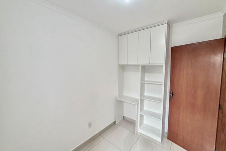 Apartamento para alugar com 39m², 2 quartos e 1 vagaQuarto 2