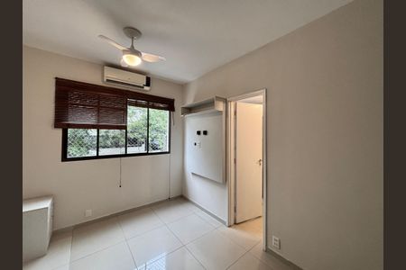 Apartamento à venda com 94m², 2 quartos e 1 vaga Apartamento à venda com 94m², 2 quartos e 1 vagaSuíte