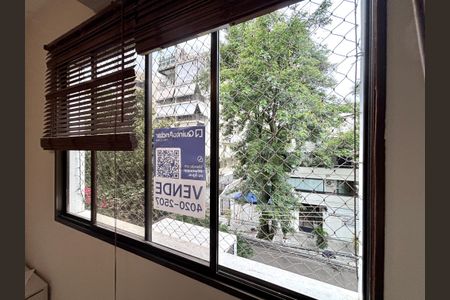 Apartamento à venda com 94m², 2 quartos e 1 vaga Apartamento à venda com 94m², 2 quartos e 1 vagaPlaca