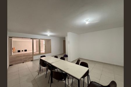 Apartamento à venda com 94m², 2 quartos e 1 vaga Apartamento à venda com 94m², 2 quartos e 1 vagaÁrea comum - salão de festas