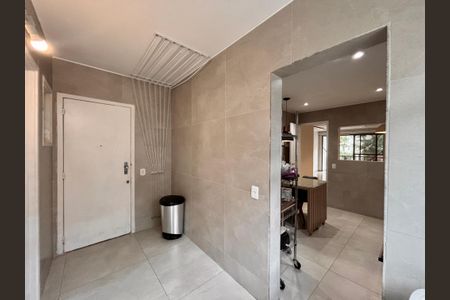 Apartamento à venda com 94m², 2 quartos e 1 vaga Apartamento à venda com 94m², 2 quartos e 1 vagaÁrea de serviço