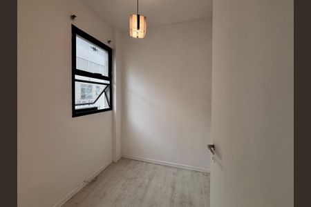 Apartamento à venda com 94m², 2 quartos e 1 vaga Apartamento à venda com 94m², 2 quartos e 1 vagaÁrea de serviço - quarto