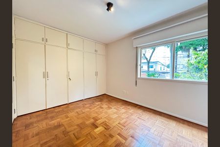 Apartamento à venda com 135m², 3 quartos e 1 vagaSuíte