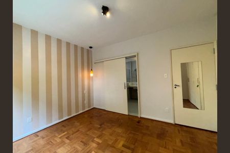 Apartamento à venda com 135m², 3 quartos e 1 vagaSuíte