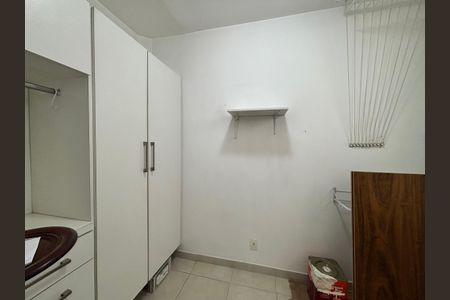 Apartamento à venda com 135m², 3 quartos e 1 vagaQuarto de Serviço