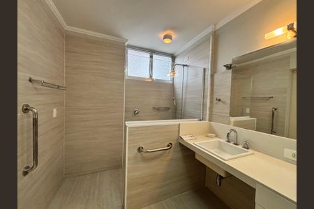 Apartamento à venda com 135m², 3 quartos e 1 vagaBanheiro da Suíte