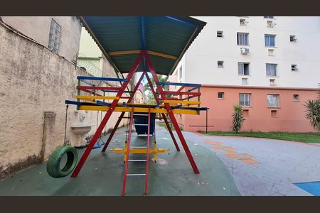 Apartamento para alugar com 50m², 2 quartos e 1 vaga Apartamento para alugar com 50m², 2 quartos e 1 vagaÁrea comum - Playground