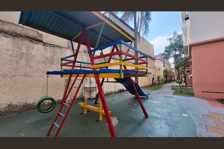 Apartamento para alugar com 50m², 2 quartos e 1 vaga Apartamento para alugar com 50m², 2 quartos e 1 vagaÁrea comum - Playground