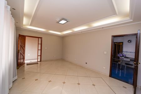 Casa à venda com 320m², 3 quartos e 2 vagasSala