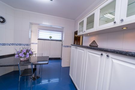 Casa à venda com 320m², 3 quartos e 2 vagasCozinha