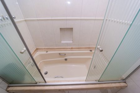 Casa à venda com 320m², 3 quartos e 2 vagasBanheiro da Suíte 3