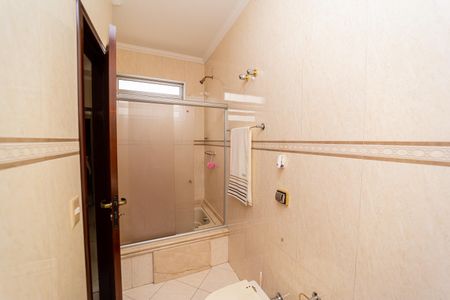 Casa à venda com 320m², 3 quartos e 2 vagasBanheiro da Suíte 1