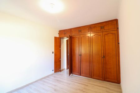 Casa à venda com 412m², 4 quartos e 6 vagas Casa à venda com 412m², 4 quartos e 6 vagasSuíte 2