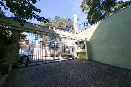 Casa à venda com 412m², 4 quartos e 6 vagas Casa à venda com 412m², 4 quartos e 6 vagasGaragem