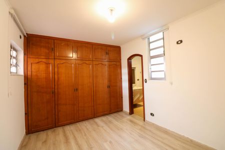 Casa à venda com 412m², 4 quartos e 6 vagas Casa à venda com 412m², 4 quartos e 6 vagasSuíte 1