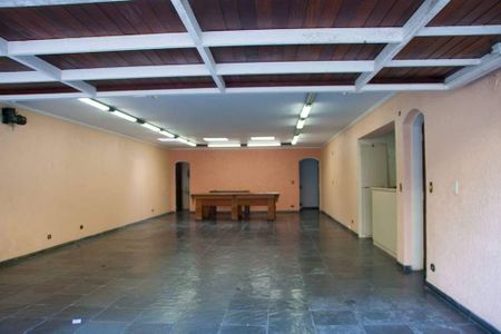 Casa à venda com 412m², 4 quartos e 6 vagas Casa à venda com 412m², 4 quartos e 6 vagasSalão de festas