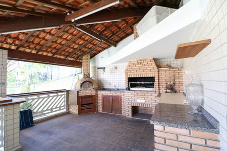 Casa à venda com 412m², 4 quartos e 6 vagas Casa à venda com 412m², 4 quartos e 6 vagasChurrasqueira