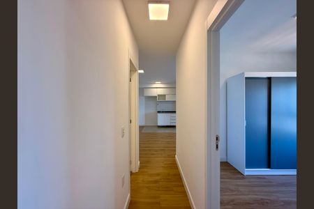 Apartamento para alugar com 72m², 2 quartos e 1 vaga Apartamento para alugar com 72m², 2 quartos e 1 vagaCorredor