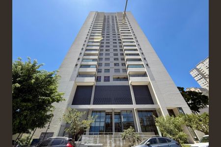Apartamento para alugar com 72m², 2 quartos e 1 vaga Apartamento para alugar com 72m², 2 quartos e 1 vagaFachada