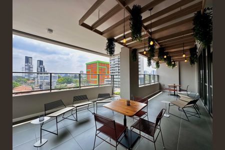 Apartamento para alugar com 72m², 2 quartos e 1 vaga Apartamento para alugar com 72m², 2 quartos e 1 vagaÁrea comum